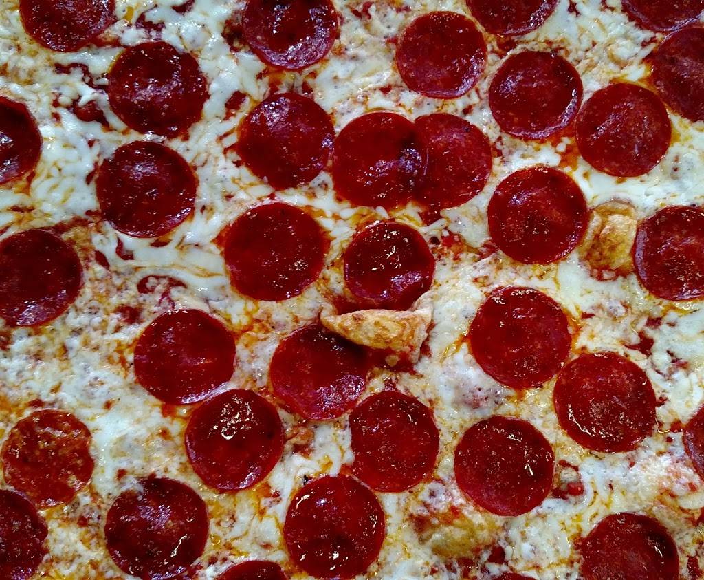 International Slice Pizza & Wings | restaurant | 99 Fortin Rd #3a, Kingston, RI 02881, USA | 4012841386 OR +1 401-284-1386