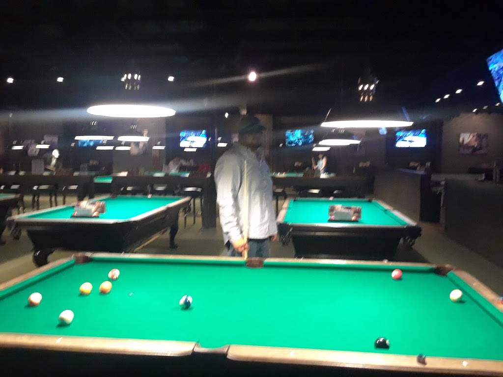 Eddys Tavern & Social - San Antonio | restaurant | 11221 Perrin Beitel Rd, San Antonio, TX 78217, USA | 2103694594 OR +1 210-369-4594