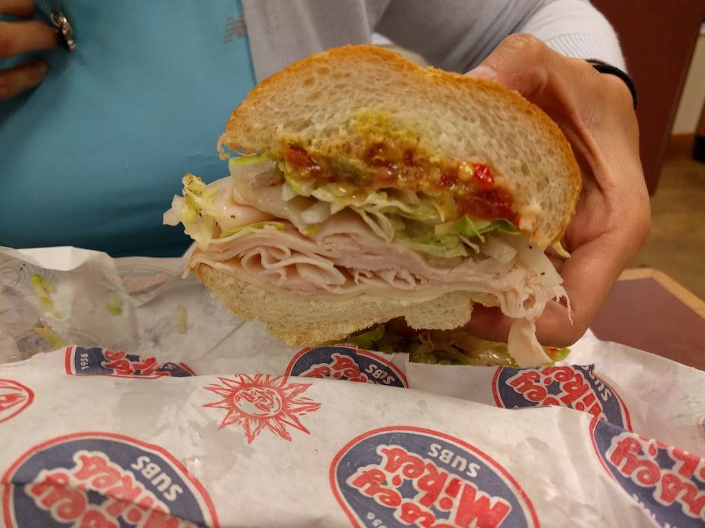 Jersey Mikes Subs | meal takeaway | 2015 NW 43rd St, Gainesville, FL 32605, USA | 3526726606 OR +1 352-672-6606
