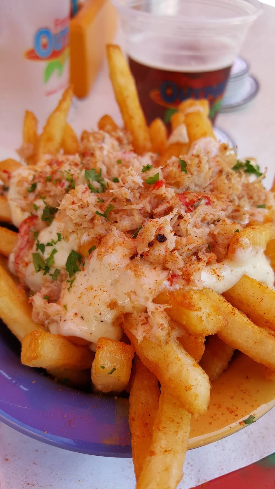 Frenchys Outpost Bar and Grill | restaurant | 466 Causeway Blvd, Dunedin, FL 34698, USA | 7272866139 OR +1 727-286-6139