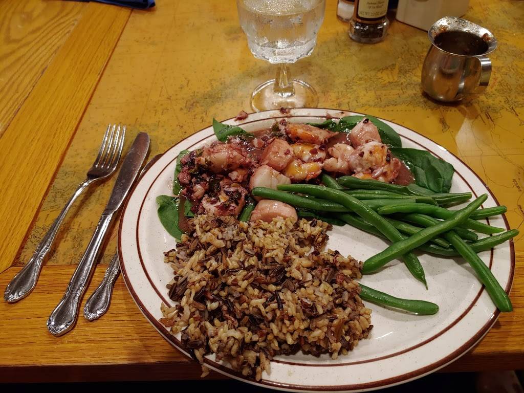 Good Harbor Grill | restaurant | 6584 Western Ave, Glen Arbor, MI 49636, USA | 2313343555 OR +1 231-334-3555