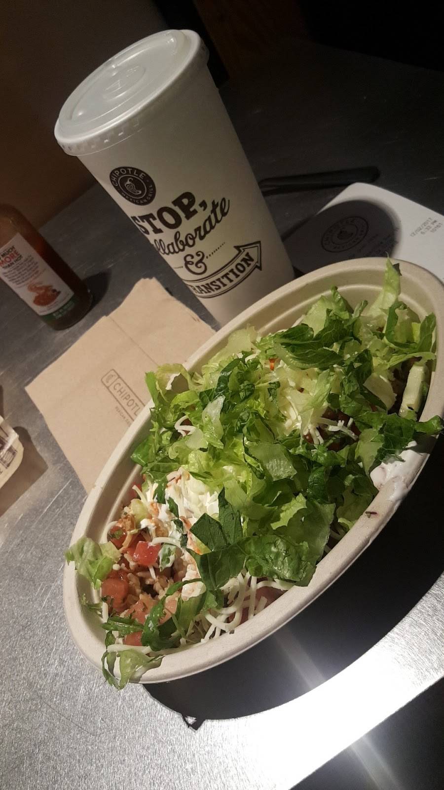 Chipotle Mexican Grill | restaurant | 3520 N Blackstone Ave Ste 102, Fresno, CA 93726, USA | 5592437418 OR +1 559-243-7418