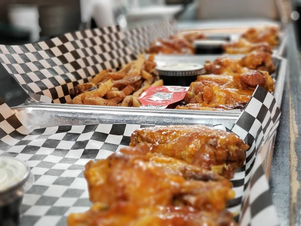 Karvelas pizza co. Newnan | restaurant | 7 Lagrange St, Newnan, GA 30263, USA | 6786335620 OR +1 678-633-5620