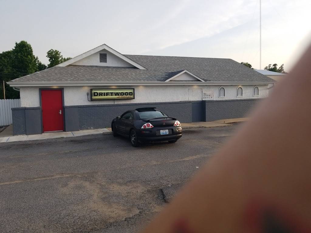 Driftwood Lounge | restaurant | 3535 Clarks River Rd, Paducah, KY 42003, USA | 2705577675 OR +1 270-557-7675
