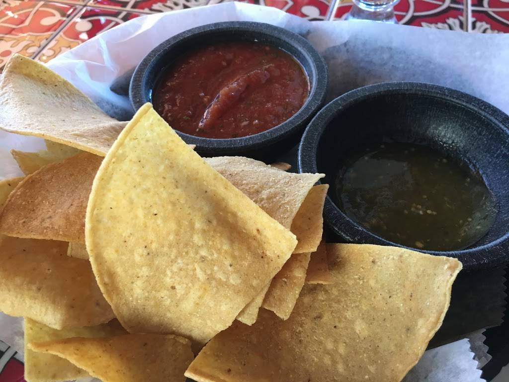 Fiesta Maya Mexican Restaurant | restaurant | 1518 S Dixie Fwy, New Smyrna Beach, FL 32168, USA | 3864102390 OR +1 386-410-2390