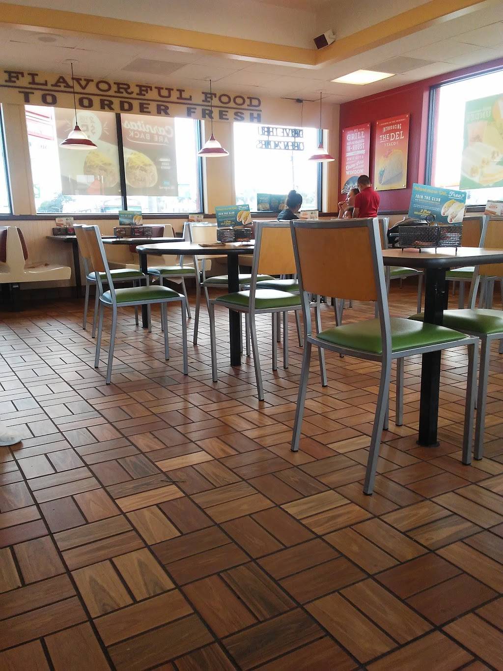 Del Taco | meal takeaway | 15353 Chatsworth St, Mission Hills, CA 91345, USA | 8183619390 OR +1 818-361-9390