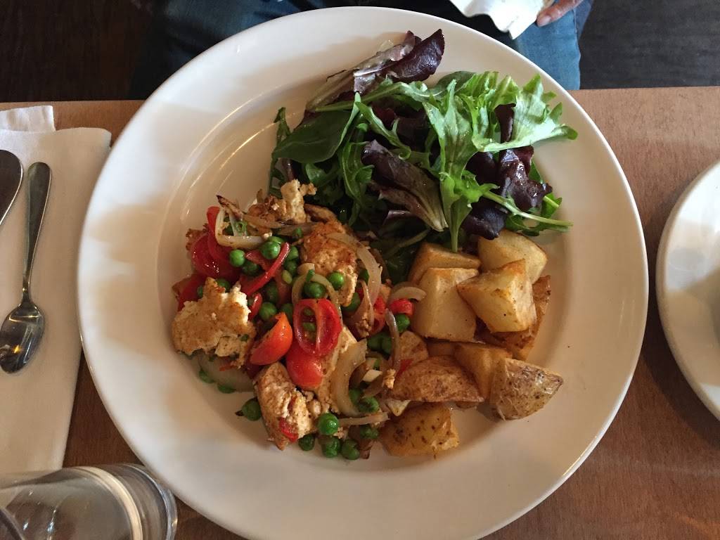 Hill Cafe | restaurant | 17 Putnam Ave, Brooklyn, NY 11238, USA | 7182303471 OR +1 718-230-3471