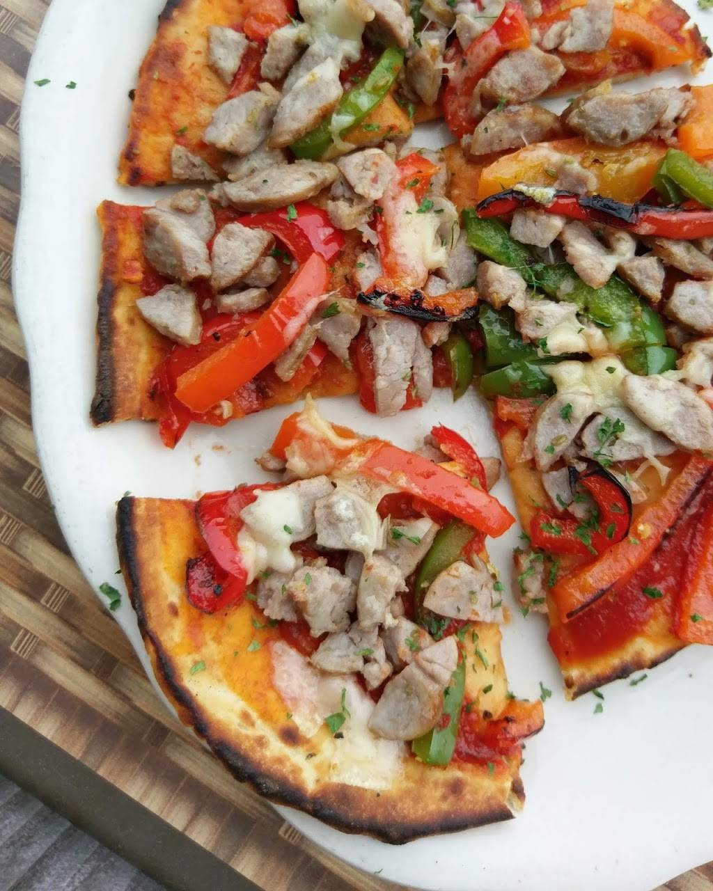 Matthews Seafood House | restaurant | 935 Bay Walk, Ocean Beach, NY 11770, USA | 6315838016 OR +1 631-583-8016