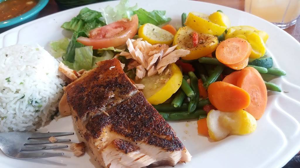 Ruchis Mexican Grill | restaurant | 6945 Industrial Pkwy, Rosenberg, TX 77471, USA | 8323633535 OR +1 832-363-3535