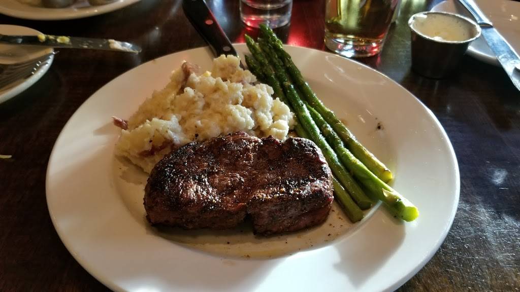 Parkers Grille & Tavern | restaurant | 32858 Walker Rd, Avon Lake, OH 44012, USA | 4409339400 OR +1 440-933-9400