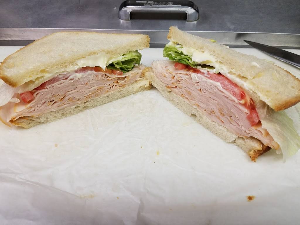 Westwood Saloon | restaurant | 2103 Baltimore St, Defiance, OH 43512, USA | 4197844645 OR +1 419-784-4645