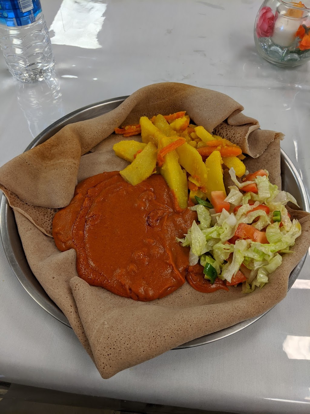 Fasika Ethiopian Restaurant | restaurant | 301 S Garfield Ave #10, Sioux Falls, SD 57104, USA | 6052717698 OR +1 605-271-7698