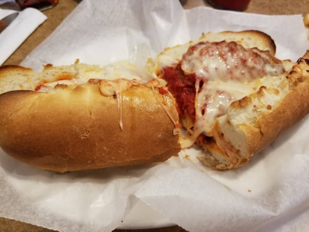 Rigatonis | restaurant | 1229 Warwick Ave, Warwick, RI 02888, USA | 4014635580 OR +1 401-463-5580