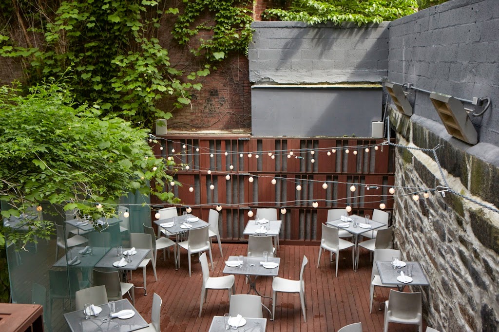 B&G Oysters | restaurant | 550 Tremont St, Boston, MA 02116, USA | 6174230550 OR +1 617-423-0550