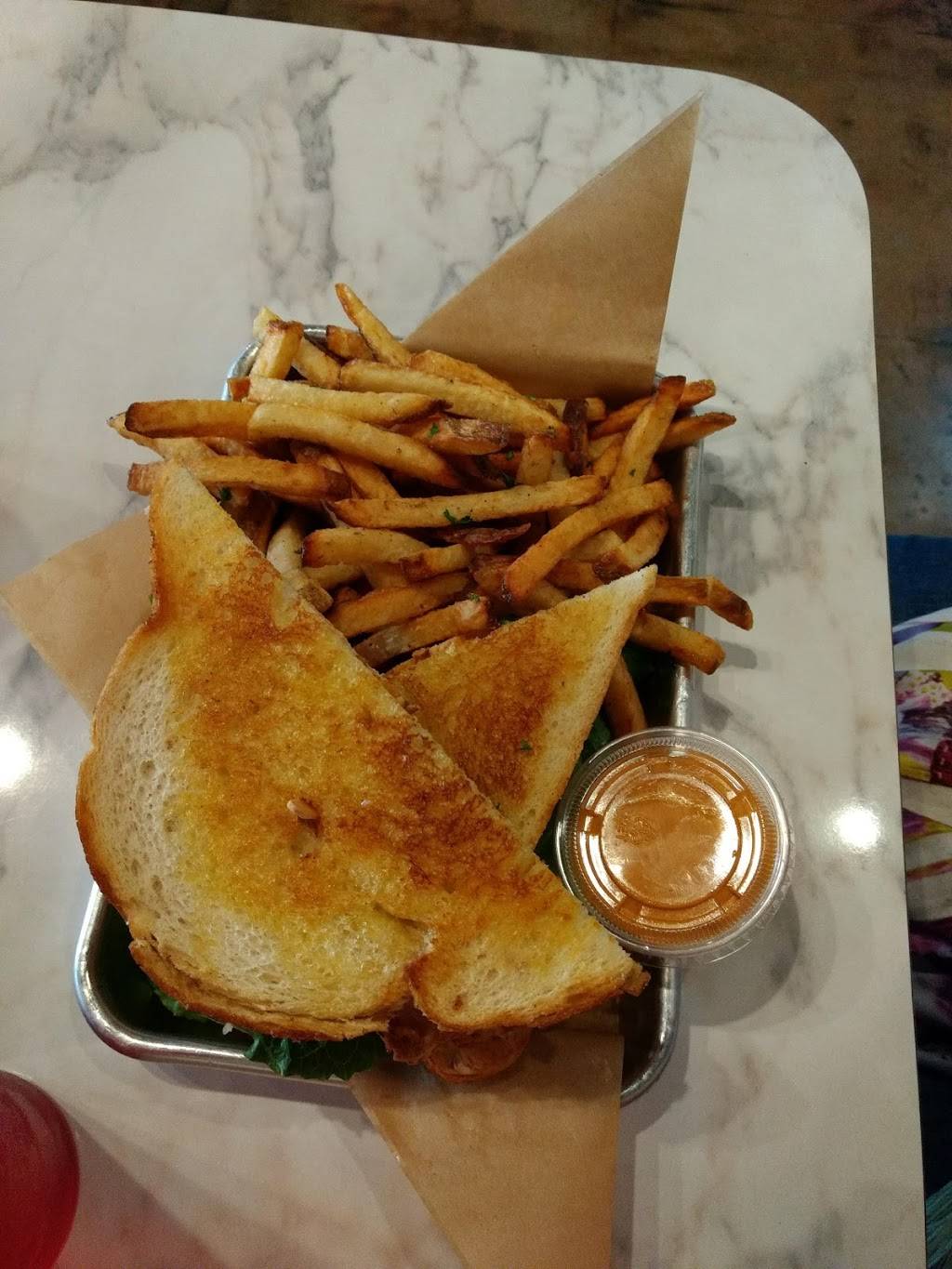 H Brothers | restaurant | 212 E Grand Ave, Escondido, CA 92025, USA | 4429995542 OR +1 442-999-5542