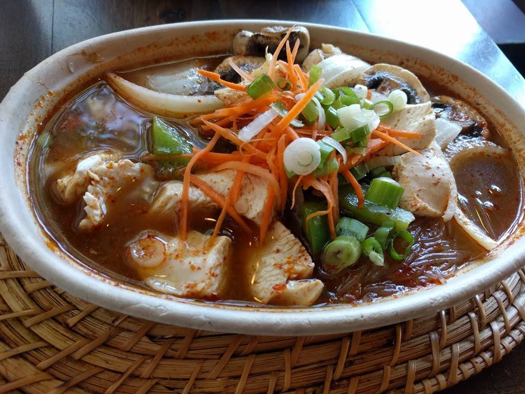 SkyIce Thai Food & Ice Cream | restaurant | 63 5th Ave, Brooklyn, NY 11217, USA | 7182300910 OR +1 718-230-0910