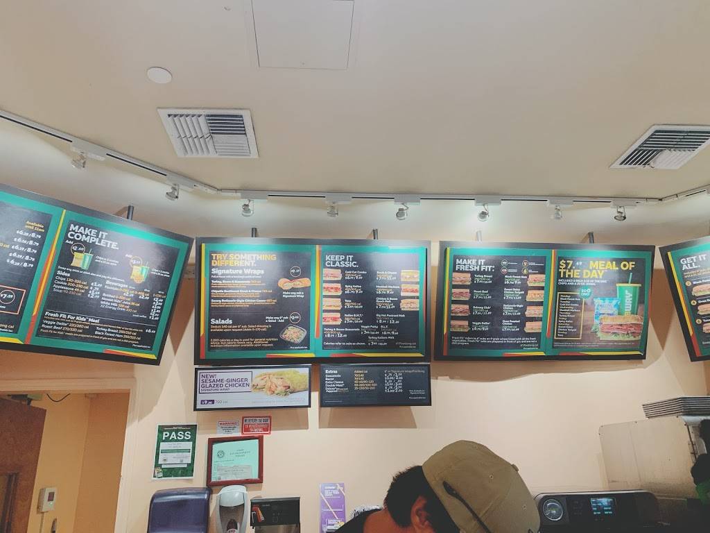 Subway | meal takeaway | 2233 Kalakaua Ave Suite 3, Honolulu, HI 96815, USA | 8089231304 OR +1 808-923-1304