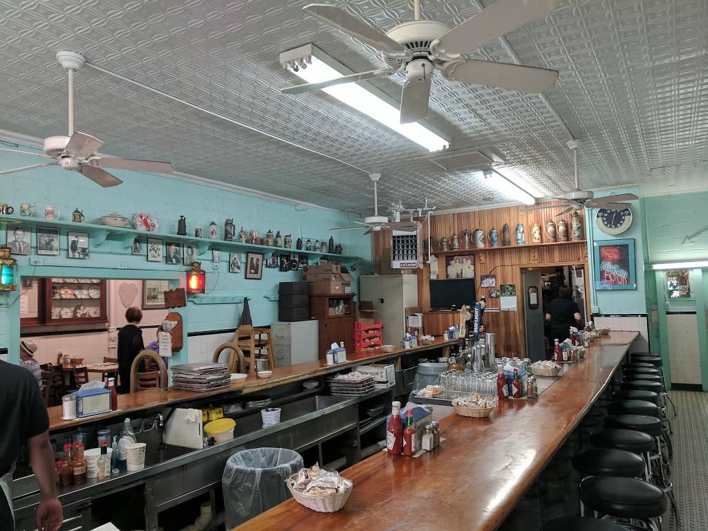 Crisfield Seafood | restaurant | 8012 Georgia Ave, Silver Spring, MD 20910, USA | 3015891306 OR +1 301-589-1306