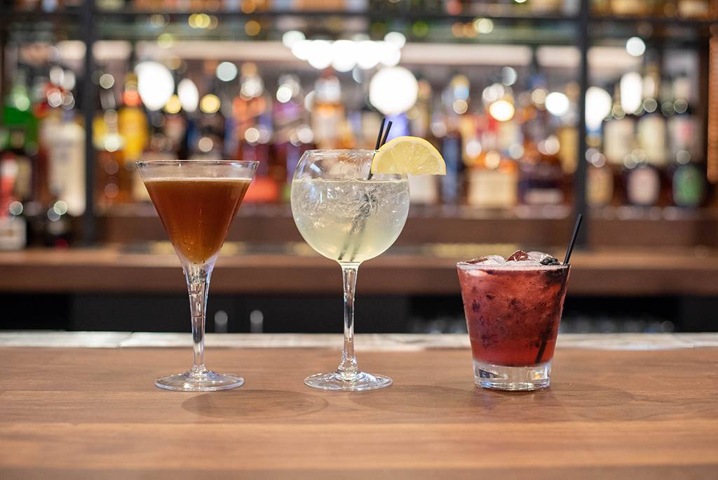 Shenannigans Bar | restaurant | 332 W Broadway, Boston, MA 02127, USA | 6172699509 OR +1 617-269-9509