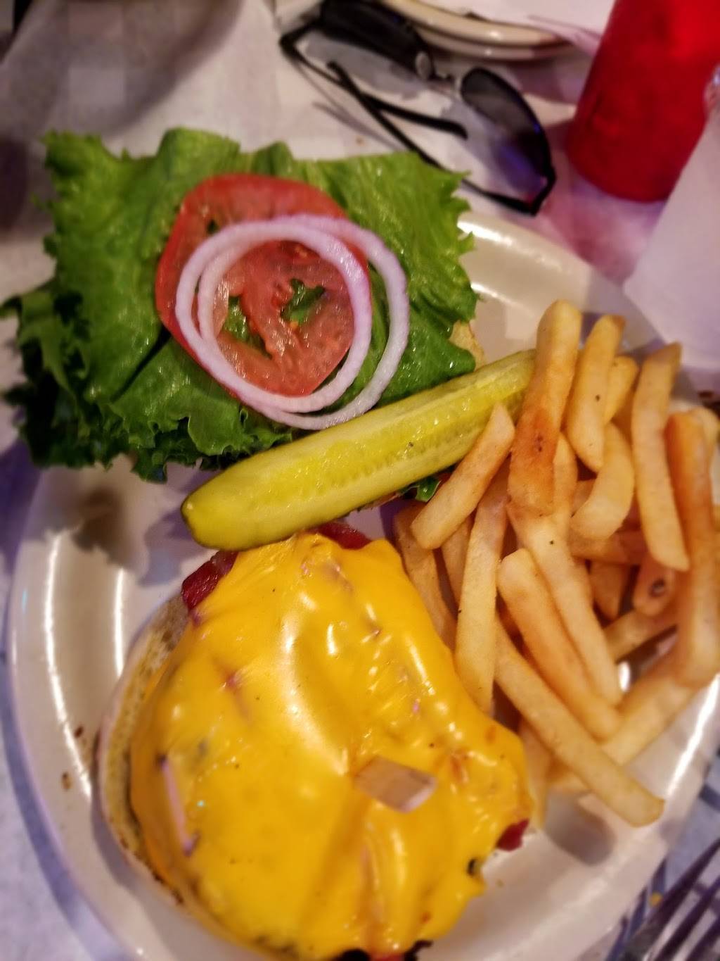 Codys Original Roadhouse - Sumter | restaurant | 1041 Lake Shore Dr, The Villages, FL 32162, USA | 3522598500 OR +1 352-259-8500