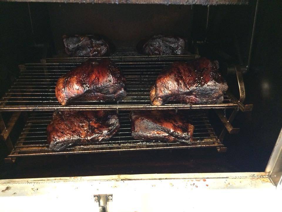 Tailgaters BBQ | restaurant | 10542 IN-246, Coal City, IN 47427, USA | 8125855388 OR +1 812-585-5388