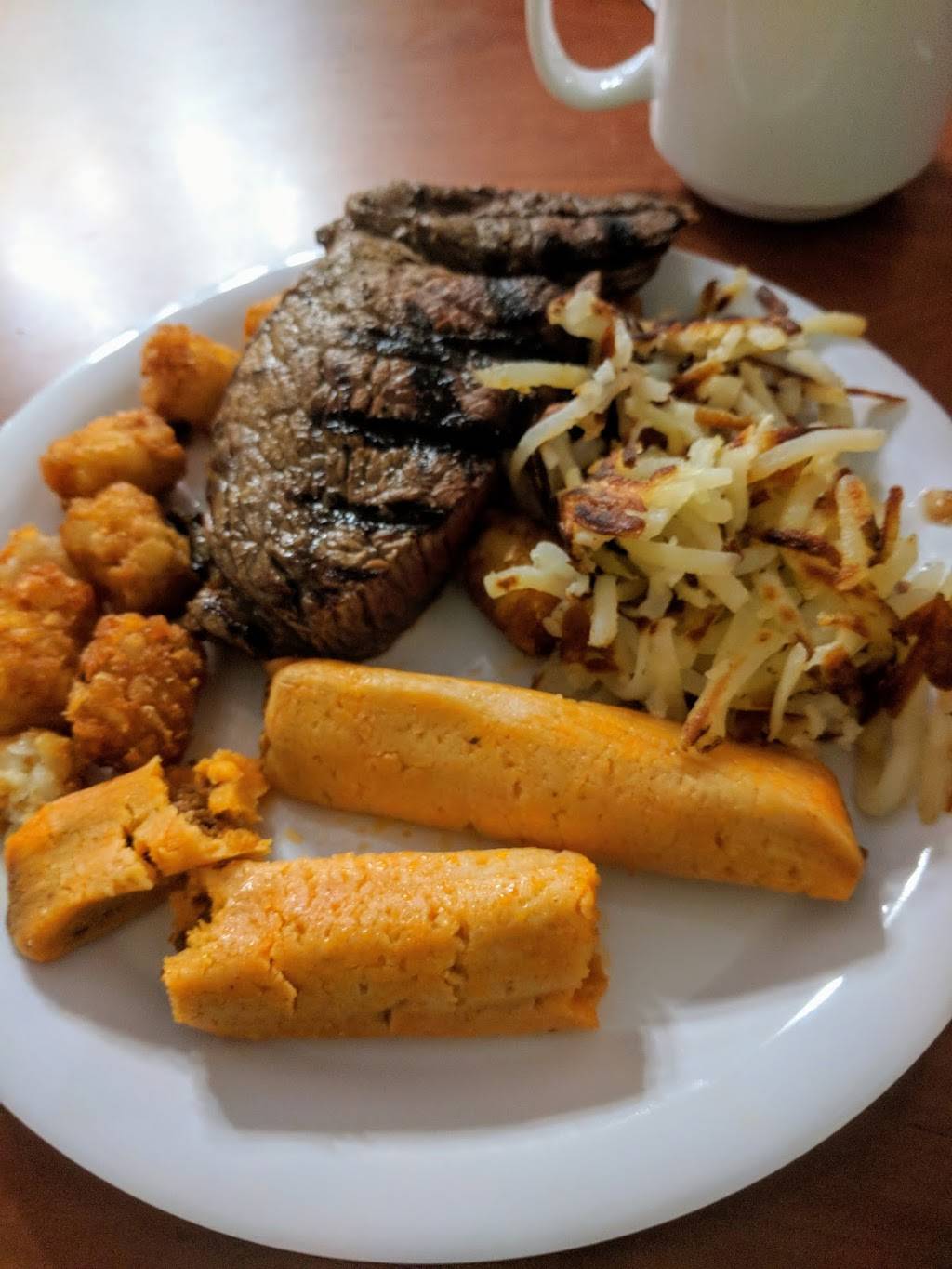 Golden Corral Buffet & Grill | restaurant | 2155 Riverside Pkwy, Lawrenceville, GA 30043, USA | 6784428677 OR +1 678-442-8677