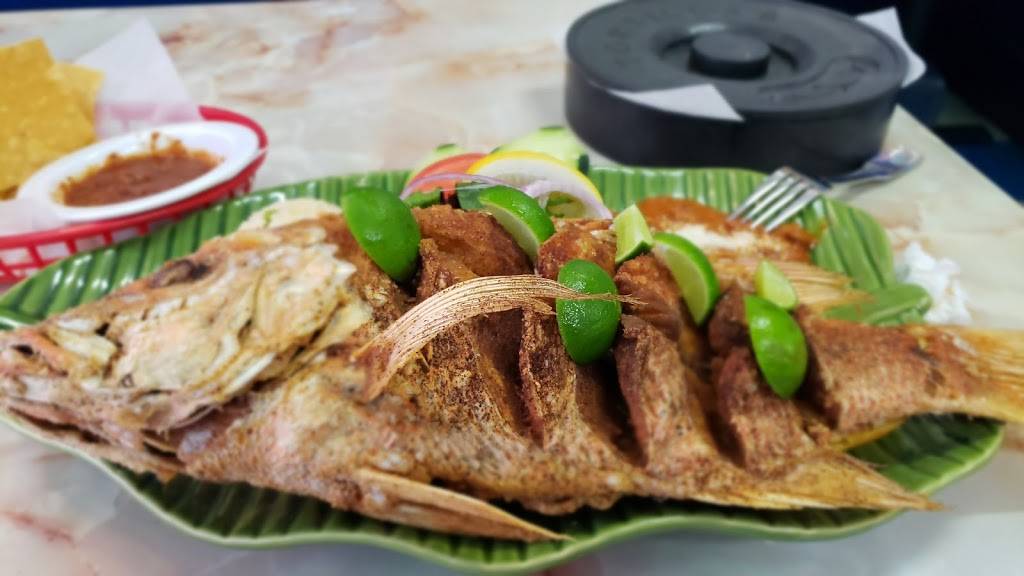 Mariscos Ensenada | restaurant | 2919 N 59th Ave, Phoenix, AZ 85033, USA | 6238450513 OR +1 623-845-0513