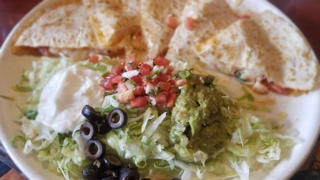 Hacienda Real | restaurant | 421 Centro Way, Fort Collins, CO 80524, USA | 9702212535 OR +1 970-221-2535