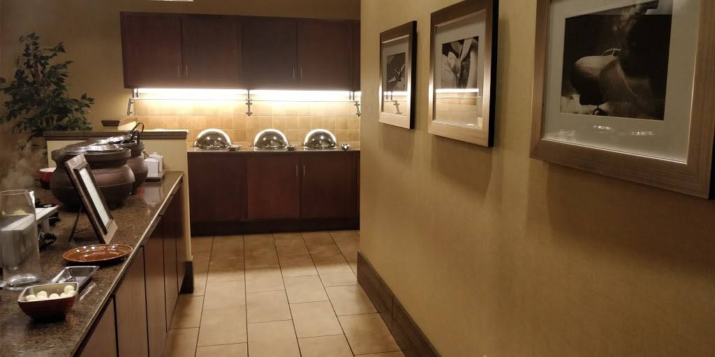 The Grille | restaurant | 1000 Glenn Hearn Blvd SW, Huntsville, AL 35824, USA | 2567729661 OR +1 256-772-9661