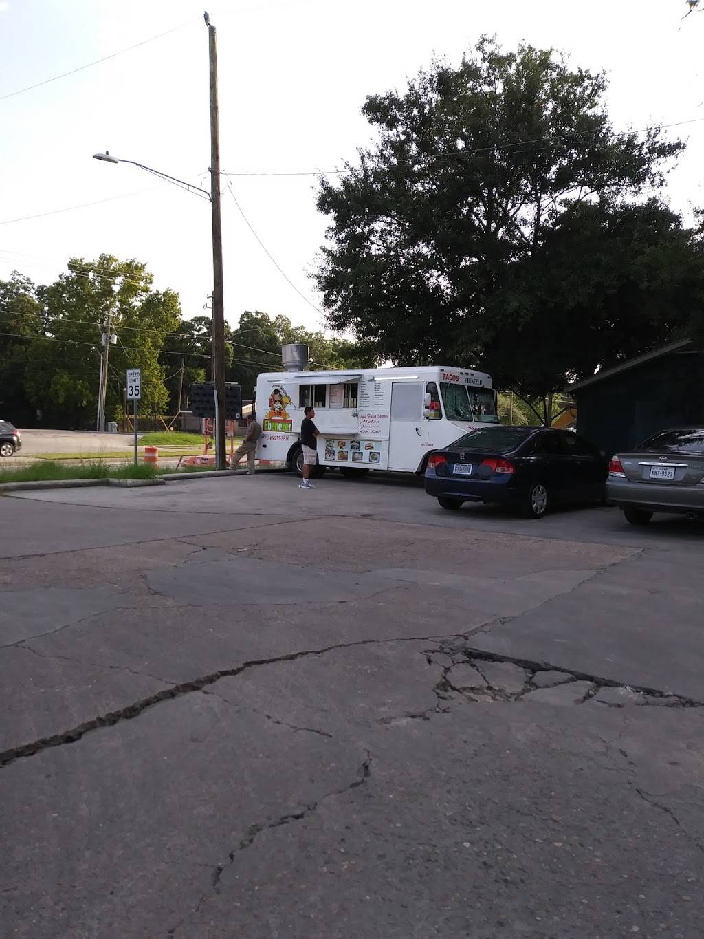 Tacos Ebenezer | restaurant | Houston, TX 77076, USA | 3462553830 OR +1 346-255-3830