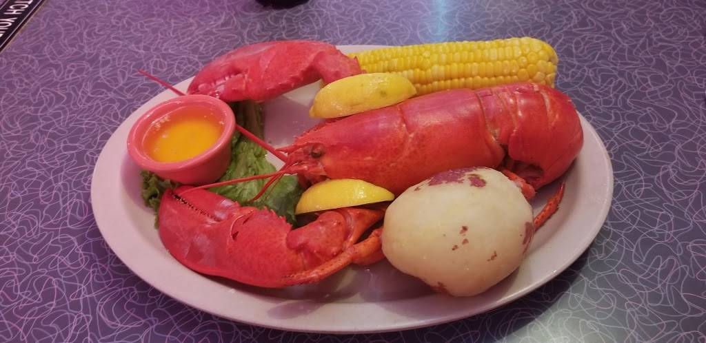 Ellies 50s Diner & Flamingo Ballroom Catering | restaurant | 2410 N Federal Hwy, Delray Beach, FL 33483, USA | 5612761570 OR +1 561-276-1570