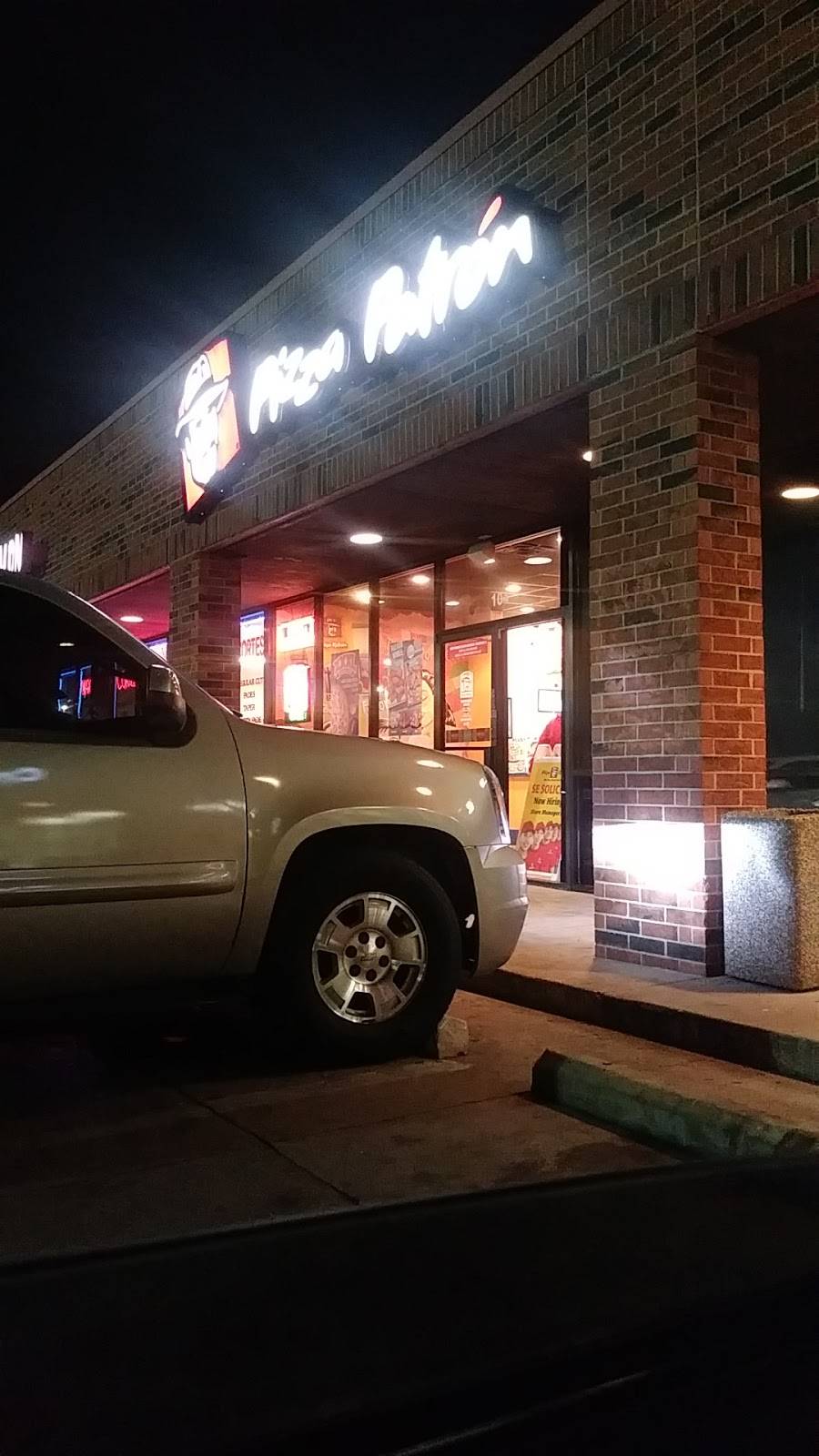 Pizza Patron | meal takeaway | 3400 Lombardy Ln #104, Dallas, TX 75220, USA | 2143580733 OR +1 214-358-0733