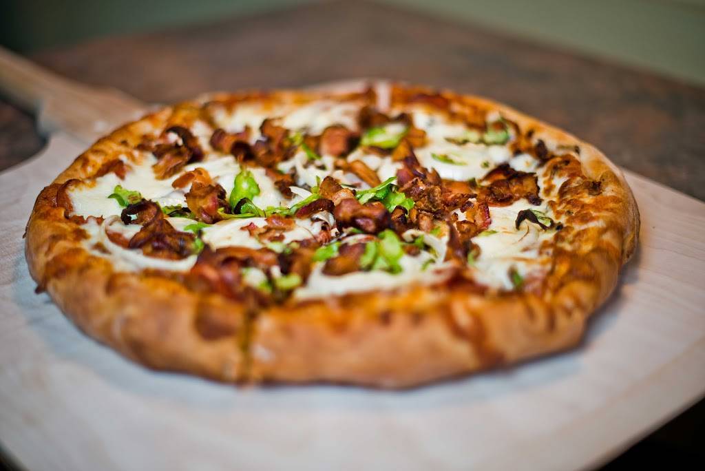 Restaurant Pizza Giffard Inc | restaurant | 2994 Boulevard Sainte-Anne, Québec, QC G1E 3J3, Canada | 4186636373 OR +1 418-663-6373