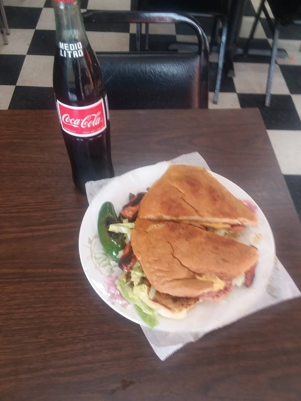 Tacos El Viajero | restaurant | 9516 Webb Chapel Rd, Dallas, TX 75220, USA | 2146471085 OR +1 214-647-1085