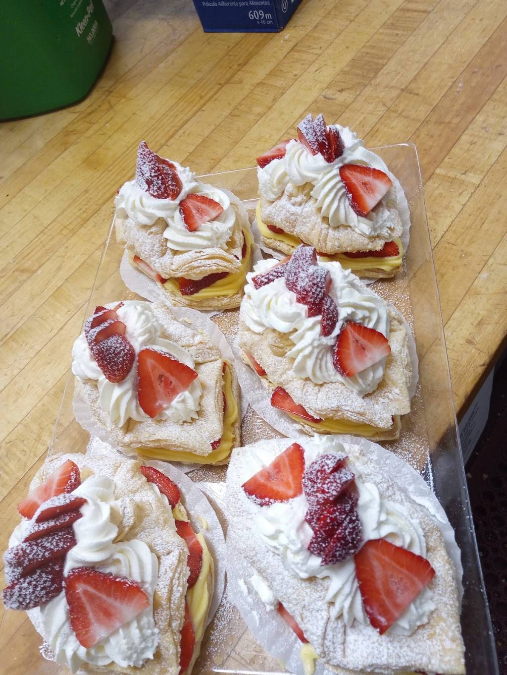 Stax Omega Diner & Bakery | cafe | 3529, 72 Orchard Park Dr, Greenville, SC 29615, USA | 8642976639 OR +1 864-297-6639