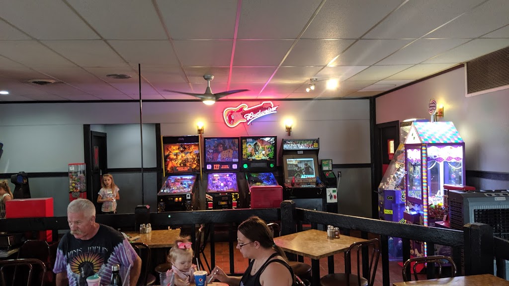 Godfathers Pizza | meal delivery | 5719 Yellowstone Rd, Cheyenne, WY 82009, USA | 3076345222 OR +1 307-634-5222