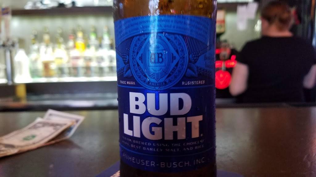 K Cs Neighborhood Bar & Grill | night club | 10201 47th St, Shawnee, KS 66203, USA | 9132627211 OR +1 913-262-7211