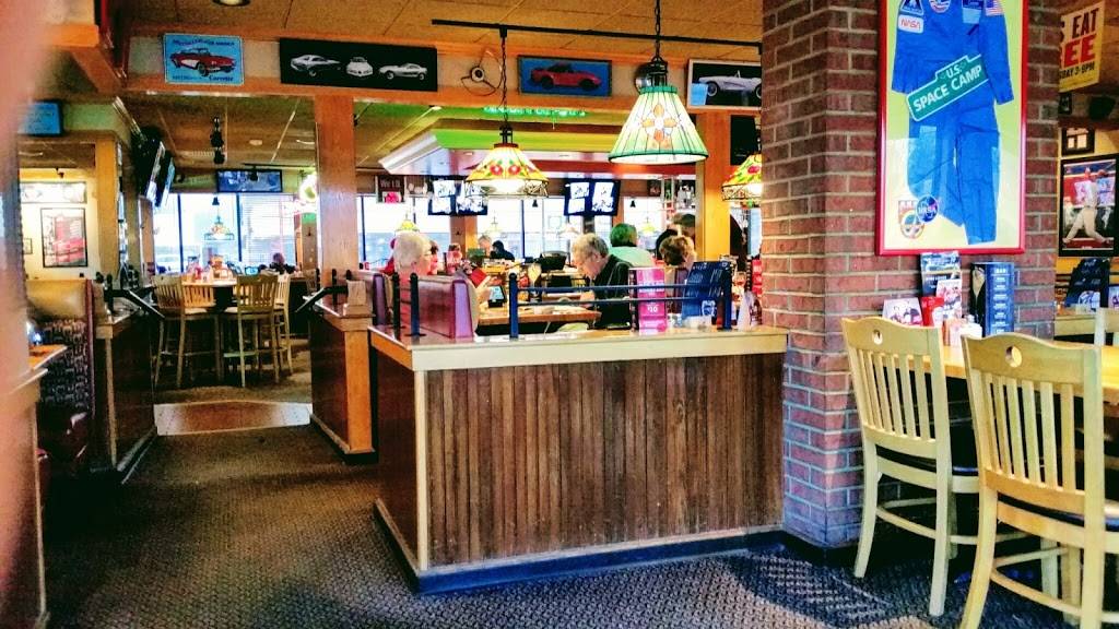 Applebees Grill + Bar | restaurant | 9031 Watson Rd, St. Louis, MO 63126, USA | 3149680800 OR +1 314-968-0800