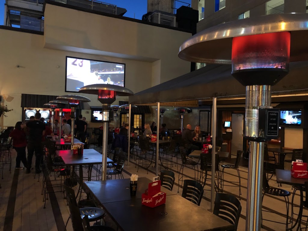 Uptown Tavern & Rooftop | restaurant | 1400 Lagoon Ave, Minneapolis, MN 55408, USA | 6128243333 OR +1 612-824-3333