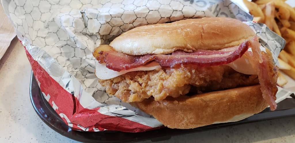 Wendys | restaurant | 3882 Sunrise Hwy, Seaford, NY 11783, USA | 5164094870 OR +1 516-409-4870