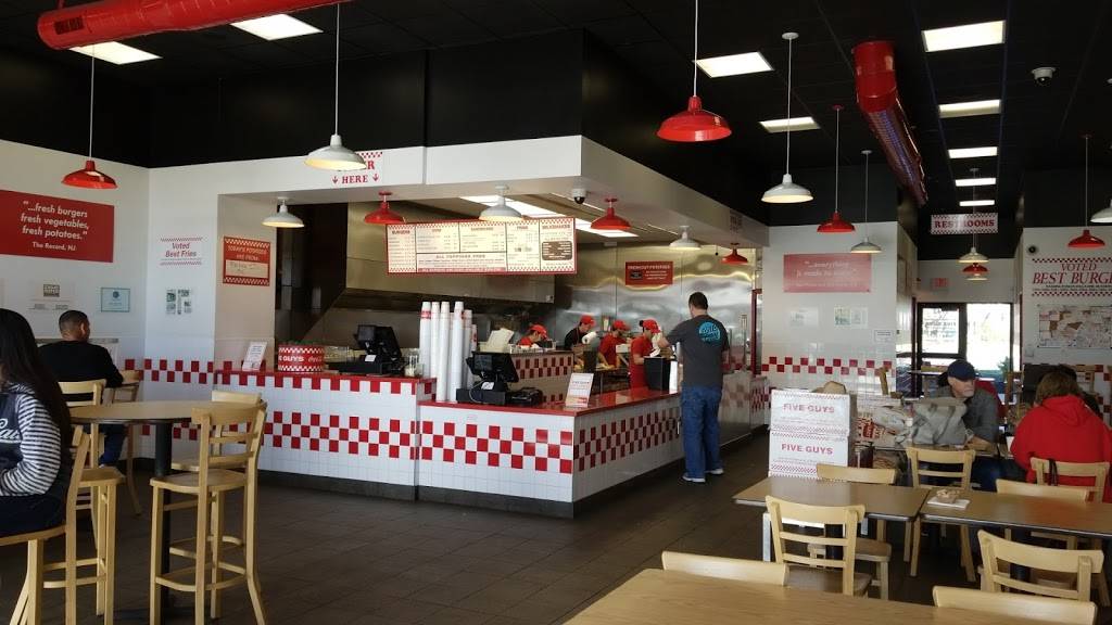 Five Guys | meal takeaway | 1742 N Main St, Salinas, CA 93906, USA | 8314440170 OR +1 831-444-0170