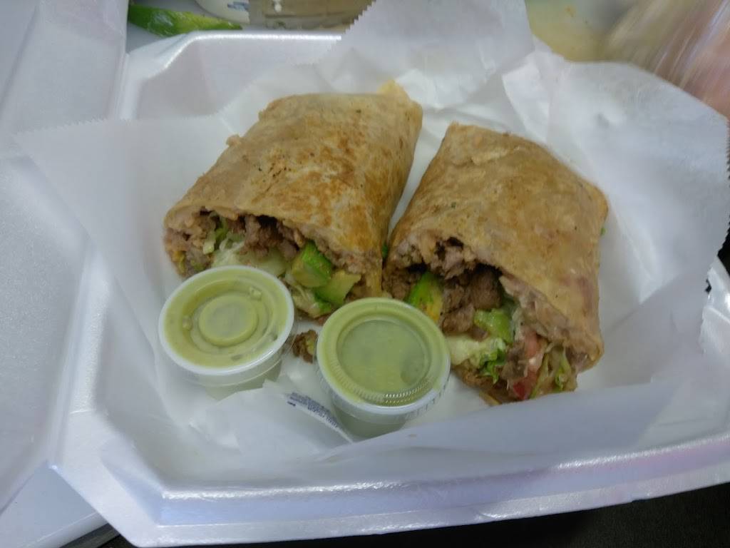 Taqueria Los Inolvidables | restaurant | 201 S Main St, Highlands, TX 77562, USA | 8325563027 OR +1 832-556-3027