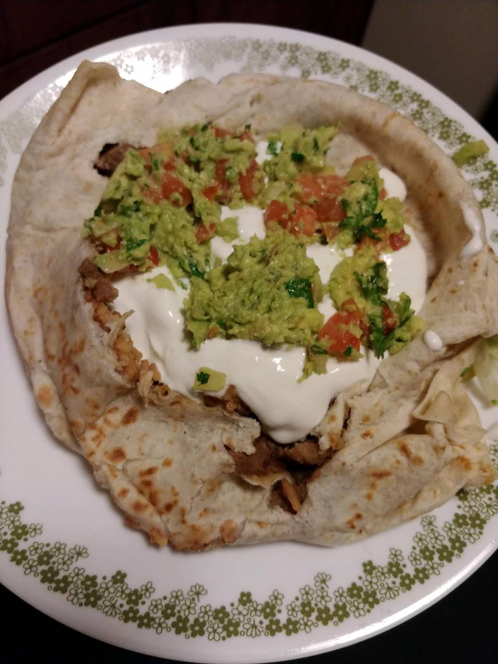 Gabriels Taqueria | restaurant | 212 E Wisconsin Ave, Oconomowoc, WI 53066, USA | 2622696256 OR +1 262-269-6256