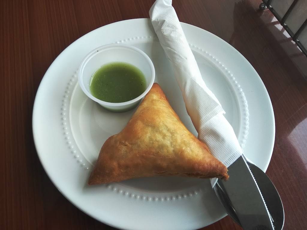 Fatimas Cafe | restaurant | 43 W Boylston St, Worcester, MA 01605, USA | 5087629797 OR +1 508-762-9797