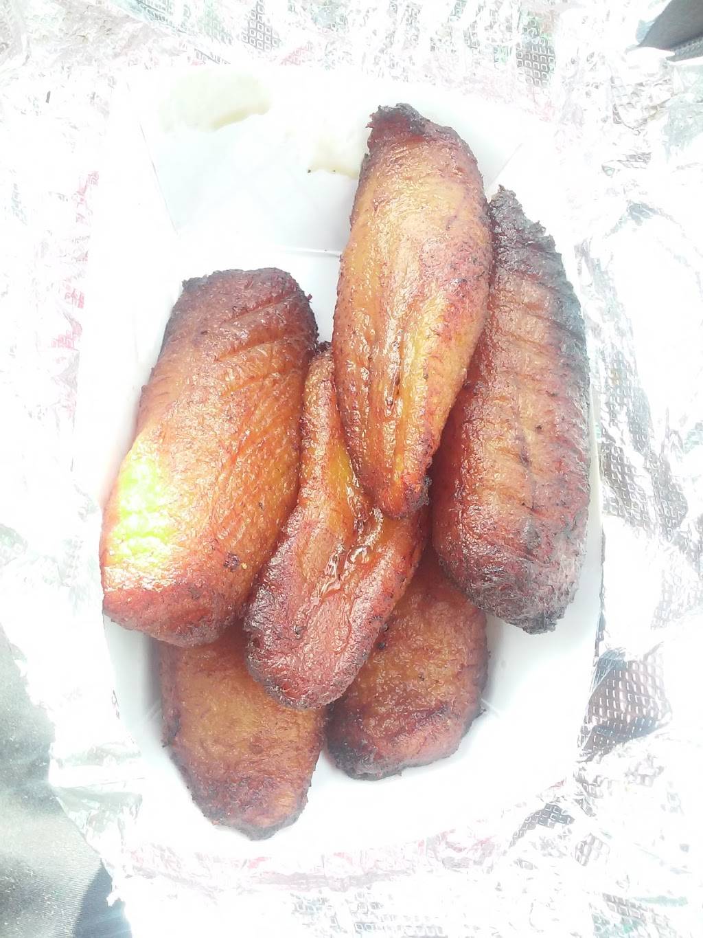 Cocoas Oxtails & Jerk | restaurant | 3701 Statesville Ave, Charlotte, NC 28206, USA | 9809496917 OR +1 980-949-6917