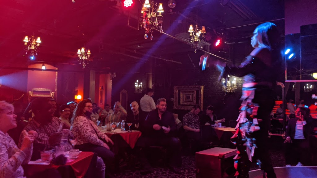 The Baton Show Lounge | night club | 4713 N Broadway, Chicago, IL 60640, USA | 3126445269 OR +1 312-644-5269