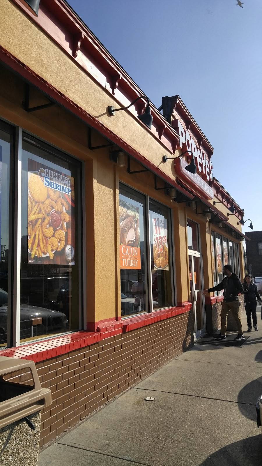 Popeyes Louisiana Kitchen | restaurant | 7 Passaic Ave, Harrison, NJ 07029, USA | 9734824435 OR +1 973-482-4435