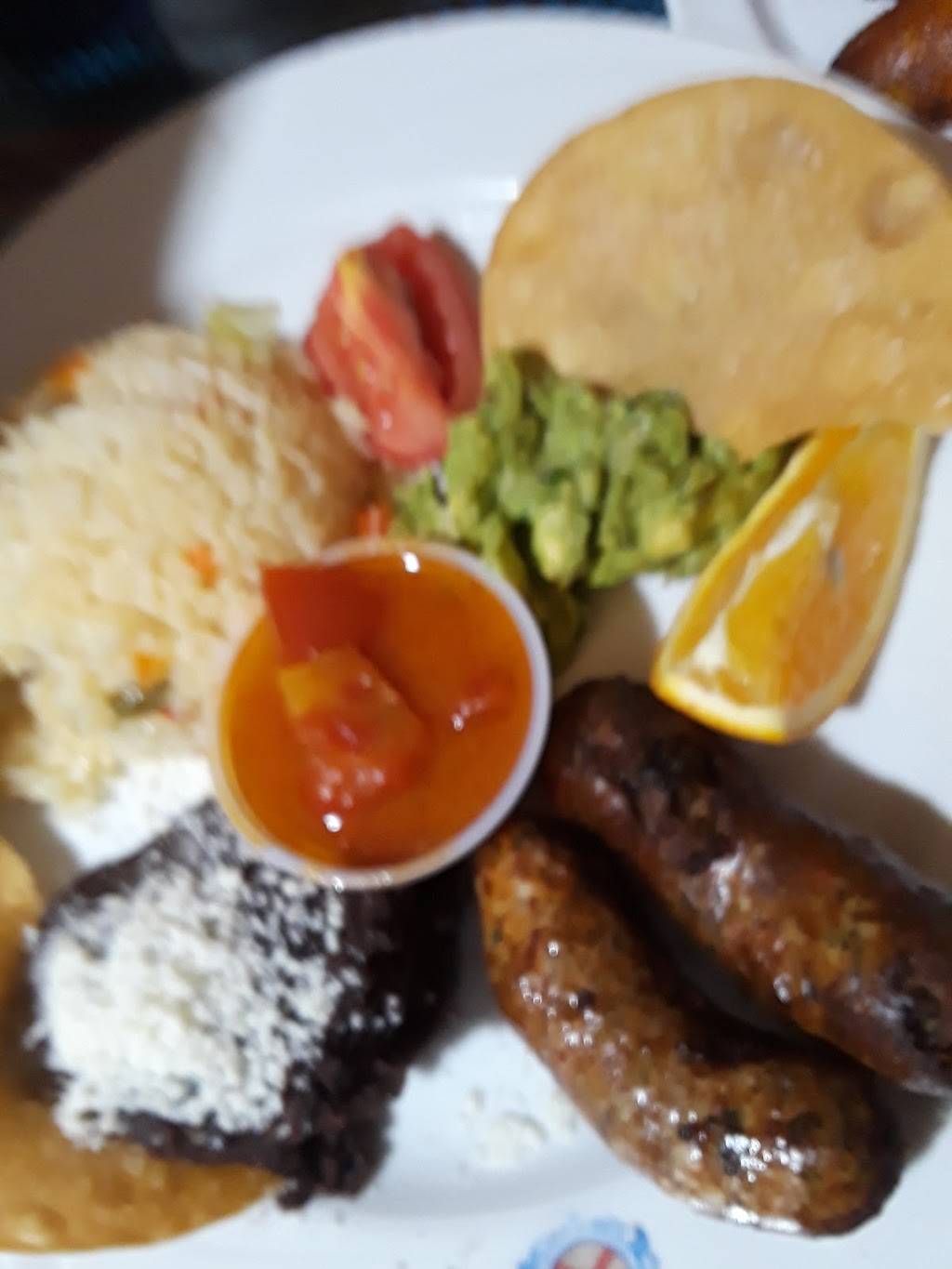 Mi Cocinita Chapina | restaurant | 1325 Venice Blvd, Los Angeles, CA 90006, USA | 2133811768 OR +1 213-381-1768