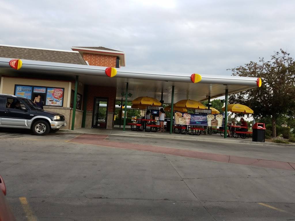 Sonic Drive-In | restaurant | 2305 E 13th St, Loveland, CO 80537, USA | 9704615078 OR +1 970-461-5078