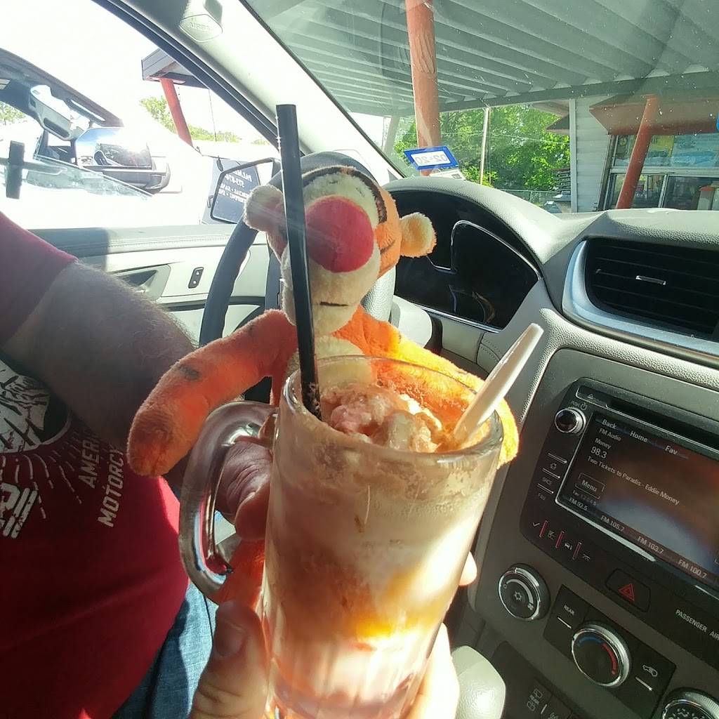 Mugs-Up Drive In | restaurant | 603 Orange St, Columbia, MO 65203, USA | 5734429833 OR +1 573-442-9833